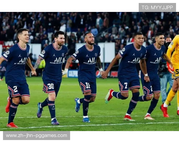 法甲巴黎阵型调整：巴黎圣日耳曼阵型灵活性与战术变化